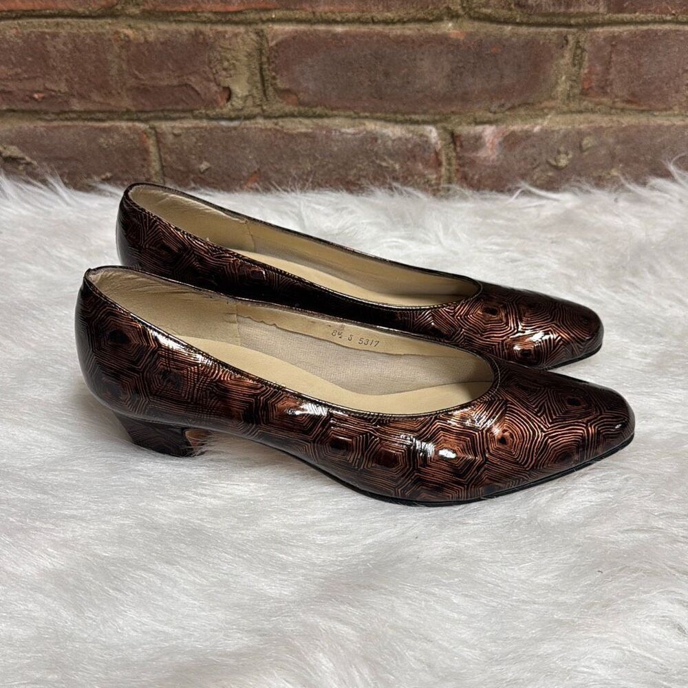 J. Alongi Women’s Brown Leather Pump Size 8.5 NEW